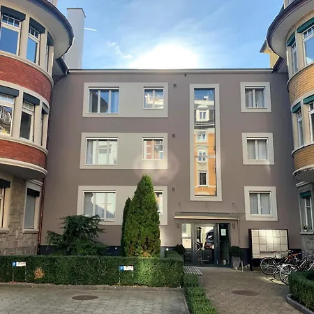 Appartamento Rotachstrasse 17 In Wiedikon By Aas Service