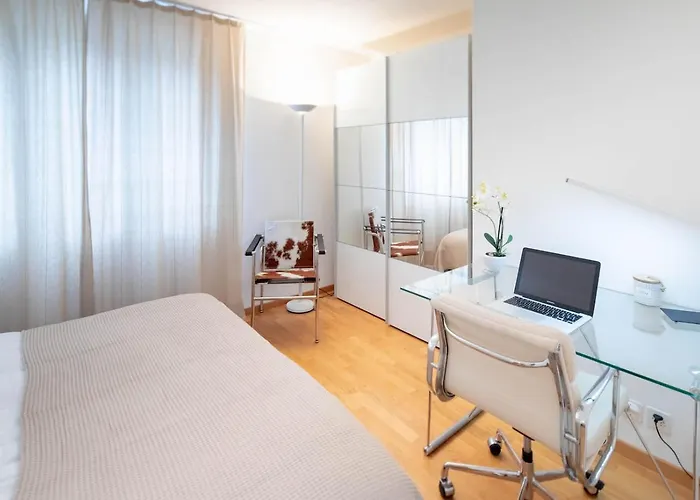 Rotachstrasse 17 In Wiedikon By Aas Service